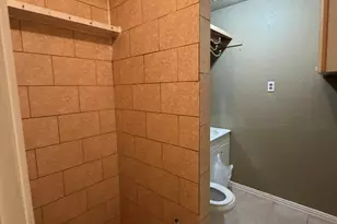 247 Hohldale St, Houston, TX 77022 - Photo 17