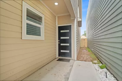 8025 Virgil Street, Houston, TX 77088 - Photo 3