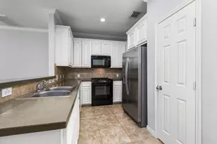 707 W Heights Hollow Ln, Houston, TX 77007 - Photo 5
