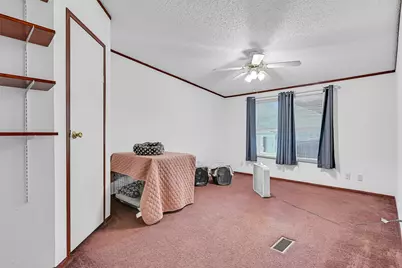 18424 Avenue A, Alvin, TX 77511 - Photo 31