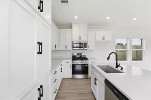 524 N 4th St, La Porte, TX 77571 - Photo 5