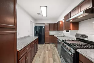 11614 Sandrock Dr, Houston, TX 77048 - Photo 7
