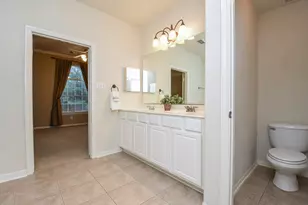 6 S Burberry Park Cir, The Woodlands, TX 77382 - Photo 15