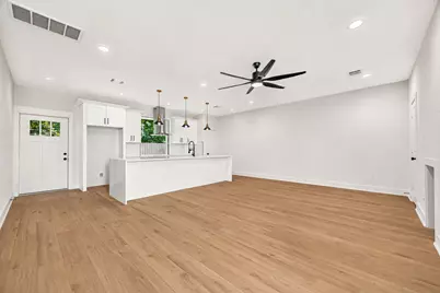 7826 Beckley Street #Back, Houston, TX 77088 - Photo 9
