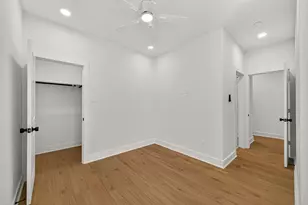7826 Beckley St, Houston, TX 77088 - Photo 15