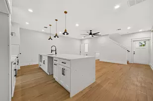 7826 Beckley St, Houston, TX 77088 - Photo 5