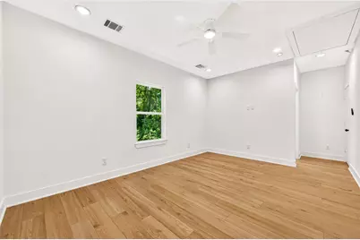 7826 Beckley Street #Back, Houston, TX 77088 - Photo 11