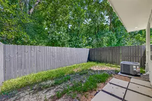7826 Beckley St, Houston, TX 77088 - Photo 17