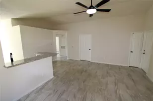 7713 Ellis Dr, Houston, TX 77489 - Photo 3