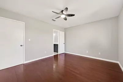 10707 Staghill Drive, Houston, TX 77064 - Photo 29