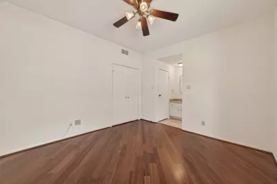11711 Memorial Drive #659, Houston, TX 77024 - Photo 23