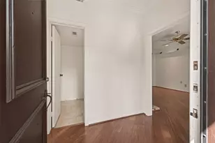 11711 Memorial Dr, Houston, TX 77024 - Photo 3