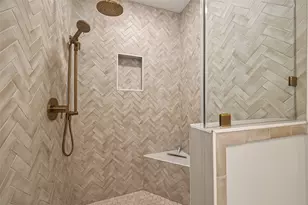 11711 Memorial Dr, Houston, TX 77024 - Photo 21