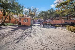 2111 Welch St, Houston, TX 77019 - Photo 27