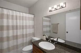 6602 Harbor Town Dr, Houston, TX 77036 - Photo 13