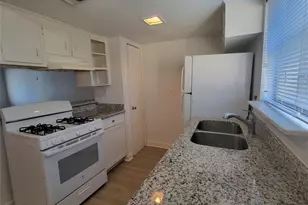 806 Danna St, League City, TX 77573 - Photo 5