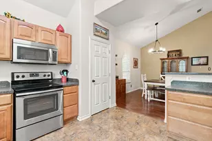 306 Sherwood Forest St, Conroe, TX 77316 - Photo 17