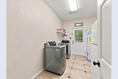 306 Sherwood Forest Street, Conroe, TX 77316 - Photo 27