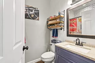 306 Sherwood Forest St, Conroe, TX 77316 - Photo 25