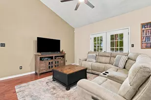 306 Sherwood Forest St, Conroe, TX 77316 - Photo 11