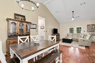 306 Sherwood Forest St, Conroe, TX 77316 - Photo 13