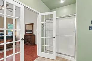 306 Sherwood Forest St, Conroe, TX 77316 - Photo 21