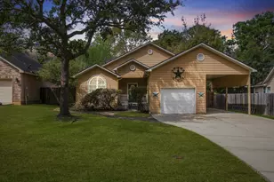 306 Sherwood Forest St, Conroe, TX 77316 - Photo 1