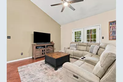 306 Sherwood Forest Street, Conroe, TX 77316 - Photo 11