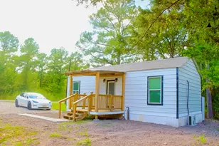 2 Lula Dr, Huntsville, TX 77320 - Photo 1