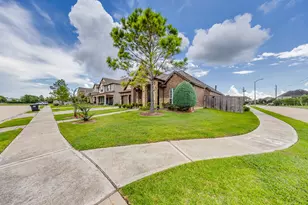 2309 Rosehill Gdn Trl, Pearland, TX 77089 - Photo 9