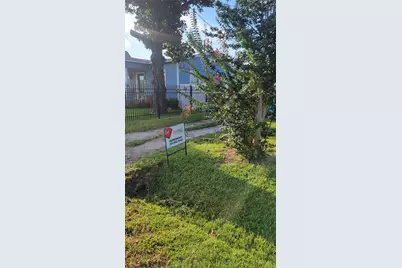203 Coronado Street, Houston, TX 77009 - Photo 3