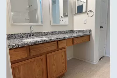 10 Druids Glen Place, The Woodlands, TX 77382 - Photo 15