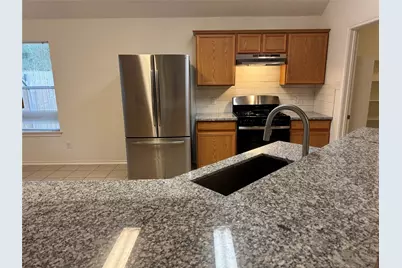 10 Druids Glen Place, The Woodlands, TX 77382 - Photo 5