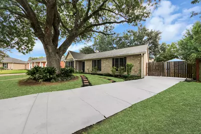 5409 Stone Creek Drive, La Porte, TX 77571 - Photo 3