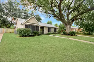 5409 Stone Creek Dr, La Porte, TX 77571 - Photo 1