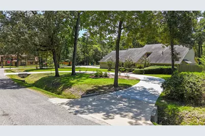 1630 Cypress Lane, Houston, TX 77339 - Photo 5
