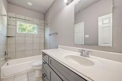 7903 Moon Beam Street #B, Houston, TX 77088 - Photo 9
