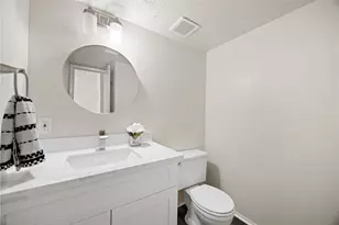 7148 Crownwest St, Houston, TX 77072 - Photo 11