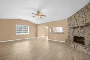 3303 Glen Spring Dr, Houston, TX 77339 - Photo 3