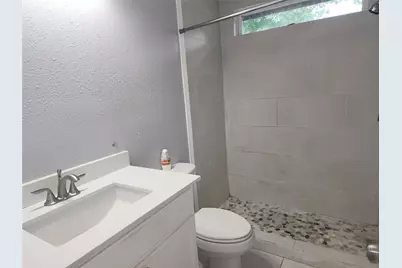 7819 Martin Wood Lane, Houston, TX 77086 - Photo 9