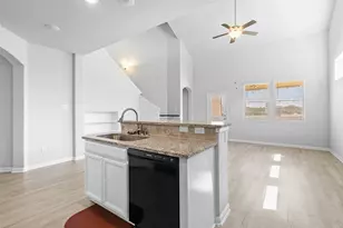 11518 Marci Ln, Willis, TX 77318 - Photo 9