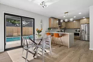 2923 Kenross St, Houston, TX 77043 - Photo 13