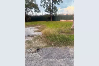 2220 Gladys Street, Beaumont, TX 77701 - Photo 1