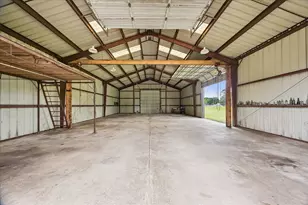 9203 Avenue G, Liverpool, TX 77577 - Photo 39