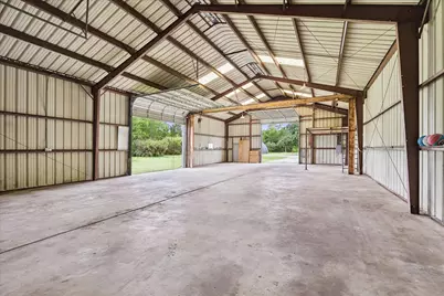 9203 Avenue G, Liverpool, TX 77577 - Photo 39
