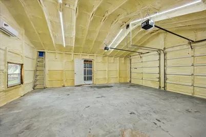 9203 Avenue G, Liverpool, TX 77577 - Photo 41