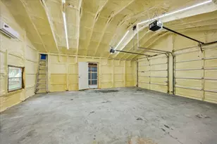 9203 Avenue G, Liverpool, TX 77577 - Photo 41
