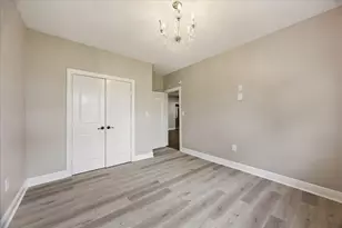 9203 Avenue G, Liverpool, TX 77577 - Photo 23