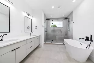 319 N Nagle St, Houston, TX 77003 - Photo 29