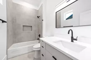 319 N Nagle St, Houston, TX 77003 - Photo 15